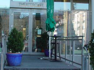 Theatercaf�